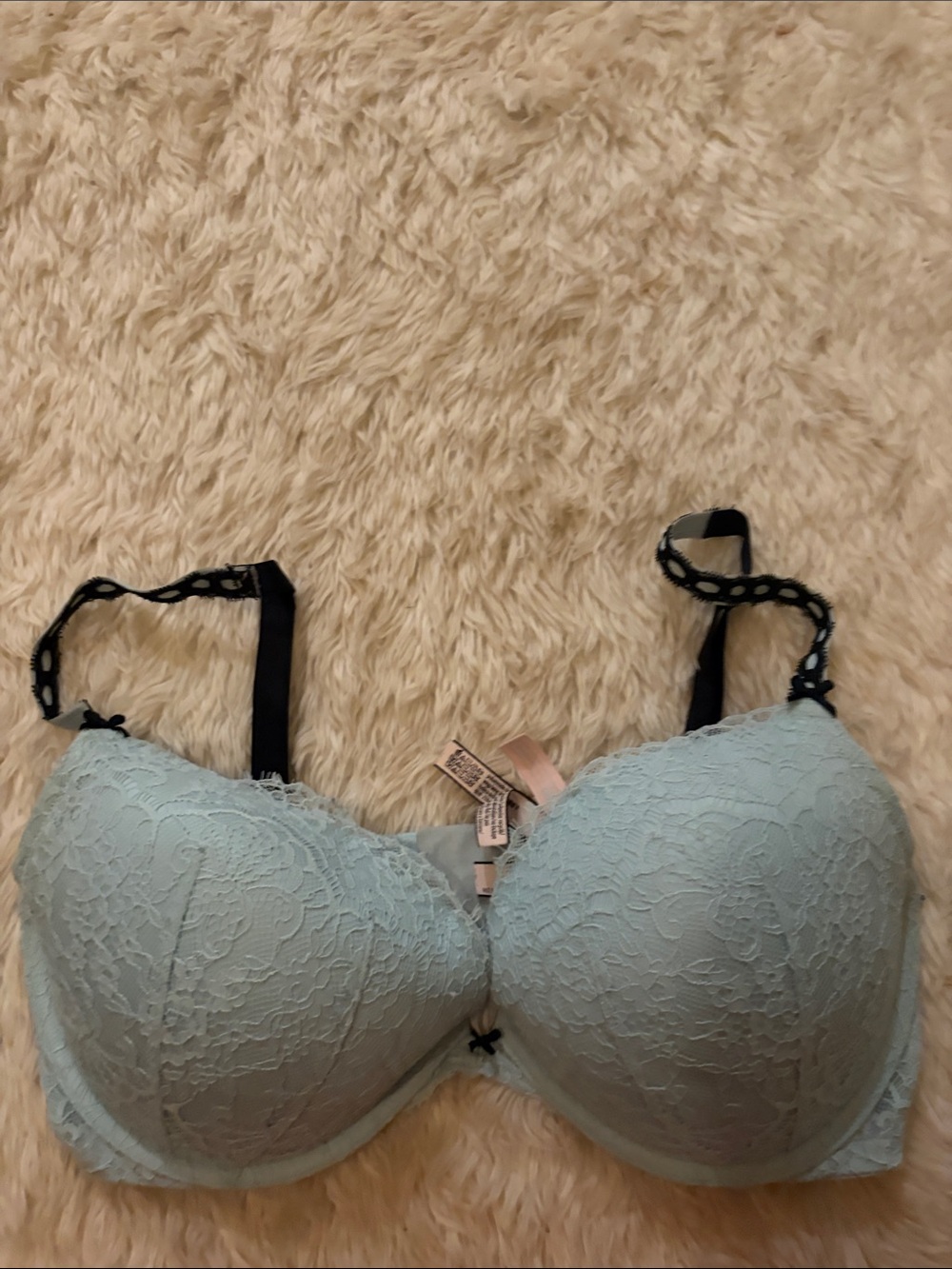 VS lace bra